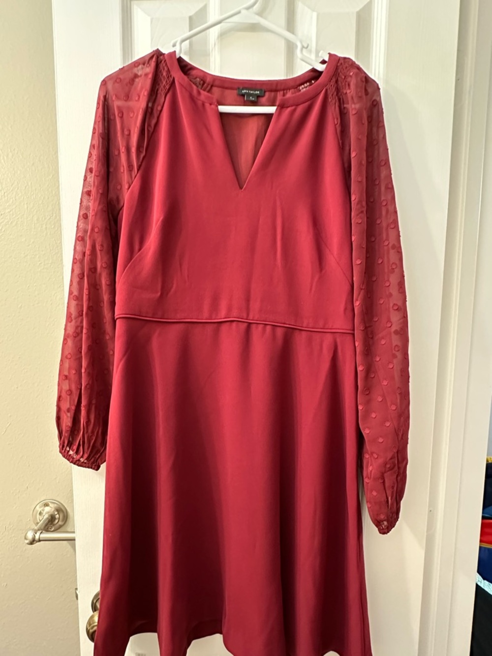 Ann Taylor Burgundy Long-Sleeve A-Line Dress Size 4